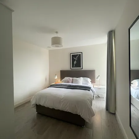 Stylish Large Flat In Perfect Location With Private Balcony And Sea View In 5 Διαμέρισμα Δουβλίνο
